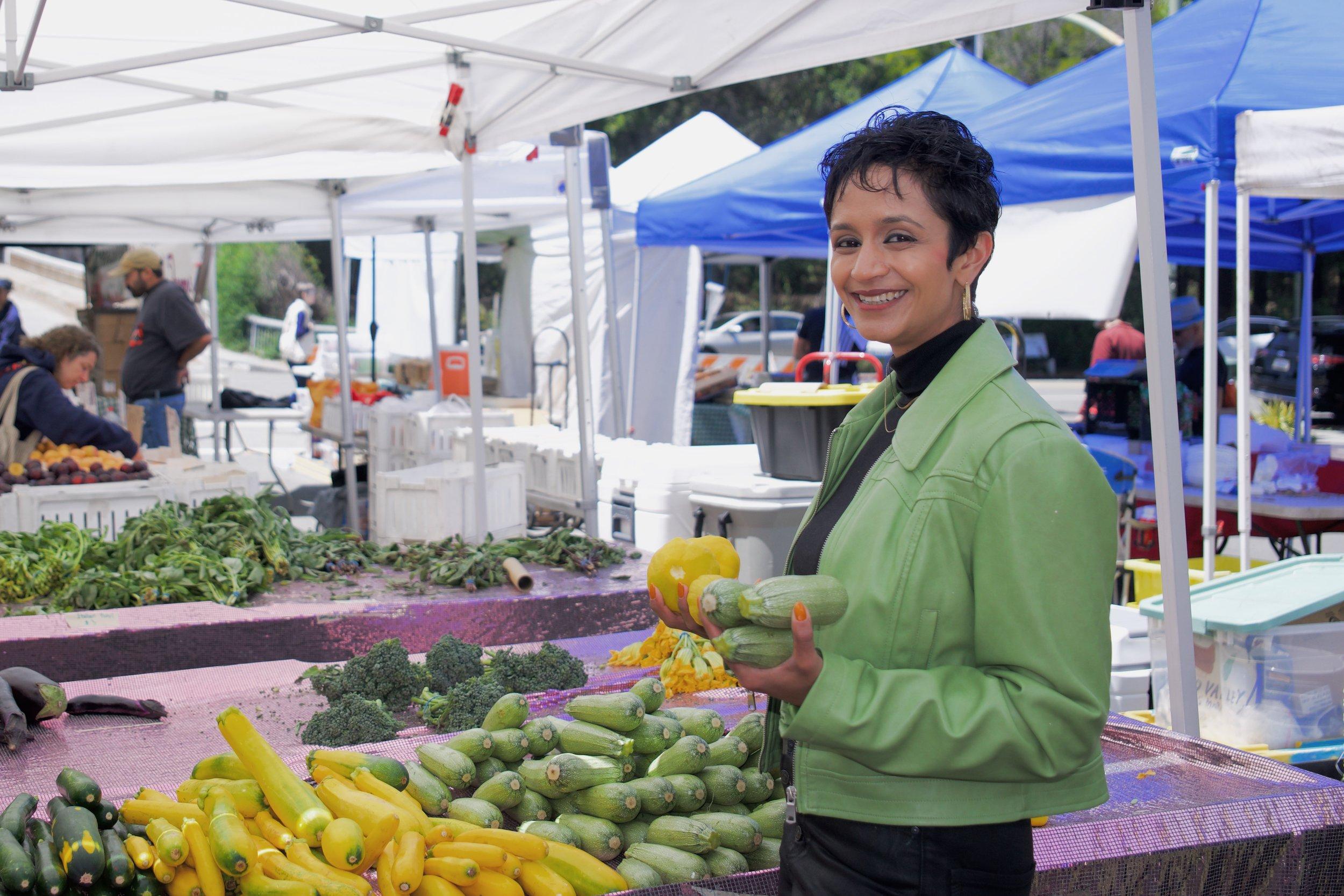 Janani Ramachandran at the green farmers market